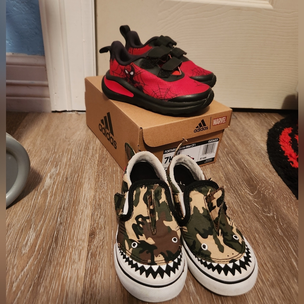 Toddler shoes
